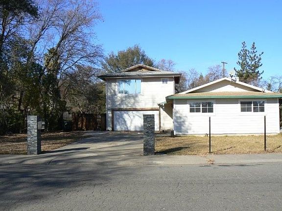 3rd image of 8137 Glen Tree Dr