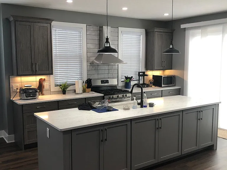 1622 Carrollton Ave — Photo 3