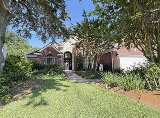 230 E 2nd St, Pt Neches, TX 77651