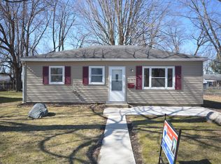 627 S Lincoln Ave, Three Rivers, MI 49093