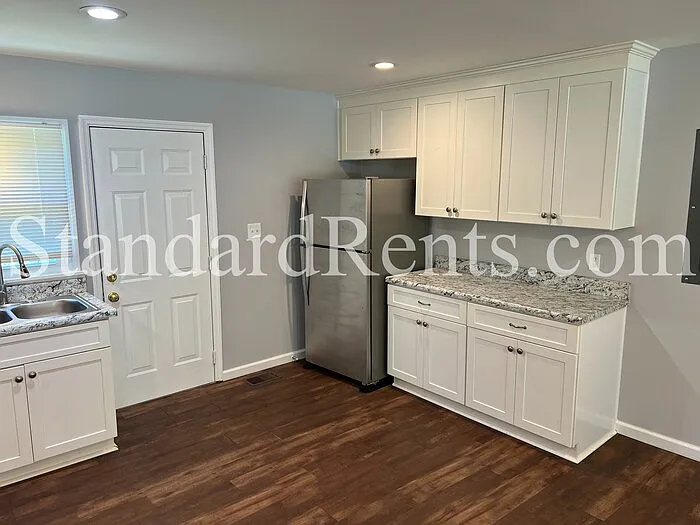 2344 Clarissa Dr NW — Photo 5