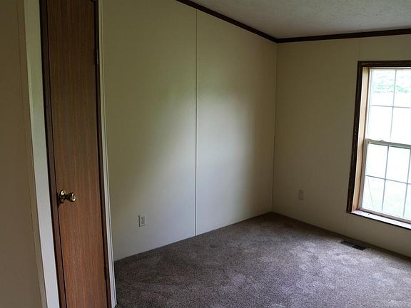 4th image of 792 Tompkins Dr