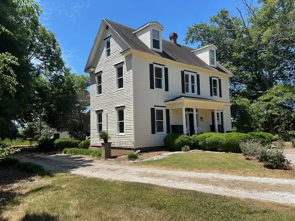 4434 Plantation Dr, Cape Charles, VA 23310