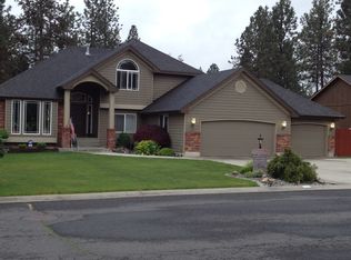826 E Blackhawk Dr, Spokane, WA 99208