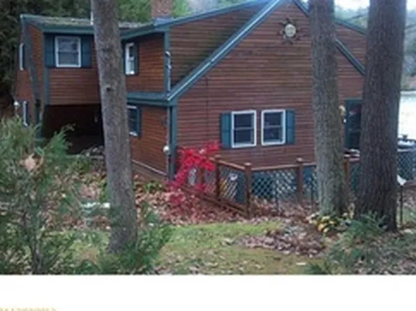 61 Lake Shore Dr, Greene, ME 04236
