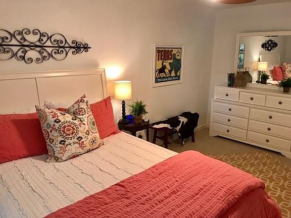 4th image of 2507 Sherwood Ln