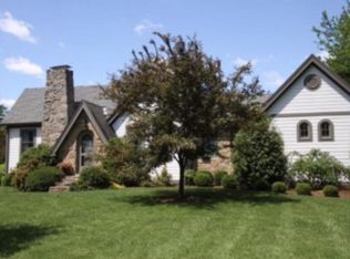 6725 Kenwood Rd, Cincinnati, OH 45243