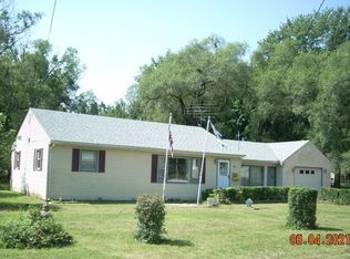 61 Corman Ct, Decatur, IL 62521