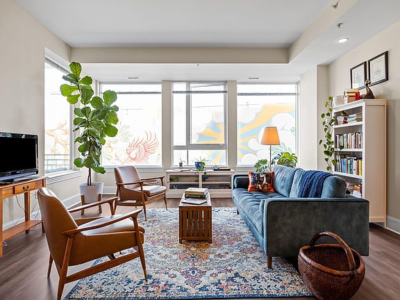 2nd image of 400 W North St #718