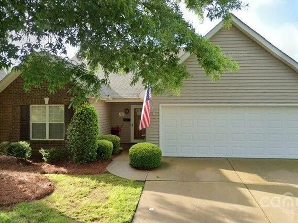 125 Oak Village Pkwy, Mooresville, NC 28117