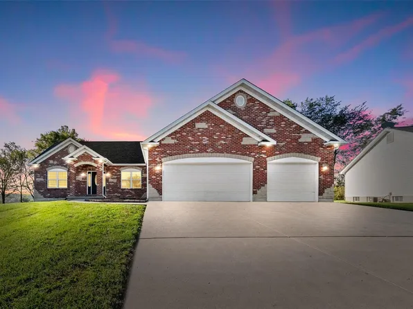 410 Beechnut Ave, Troy, MO 63379