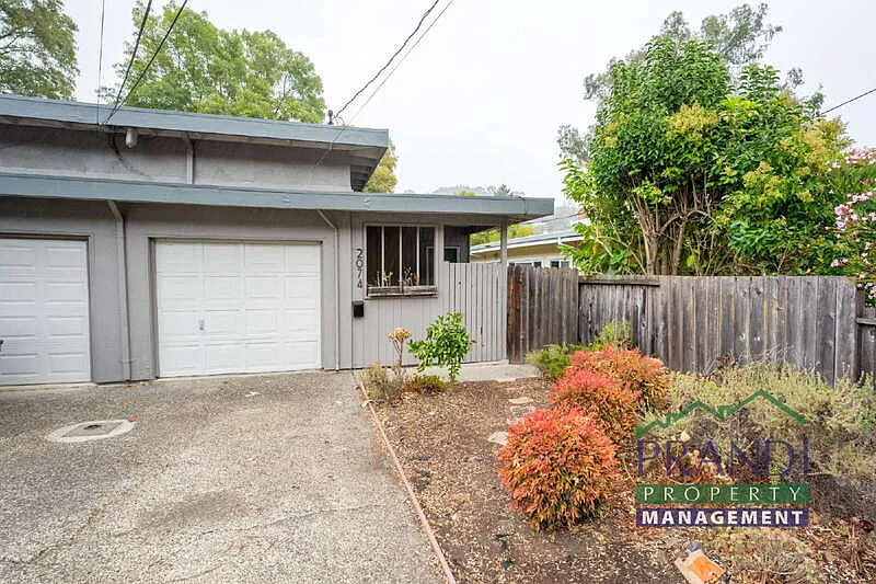 2 bed, 1.0 bath, 950 sqft, $3,600 — Photo 1