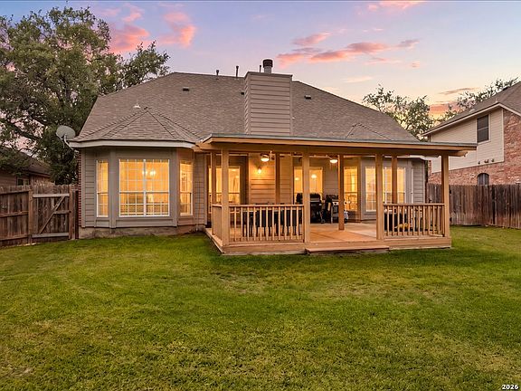 3rd image of 18306 Edwards Oaks