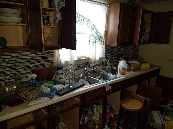 2nd image of 10850 S Wentworth Ave