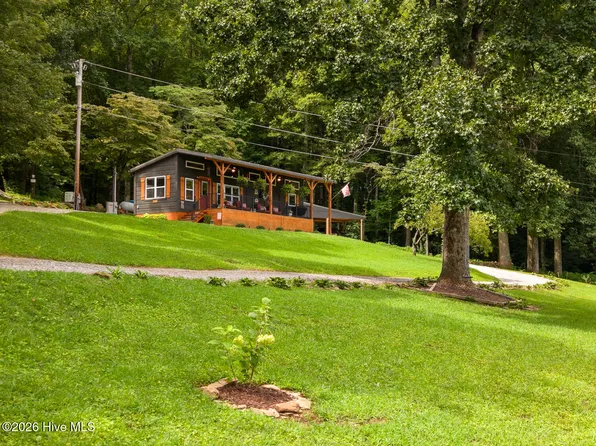 3454 Franks Creek Road, Robbinsville, NC 28771