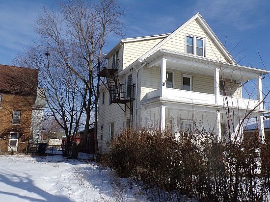 2nd image of 1810 Niagara St #2