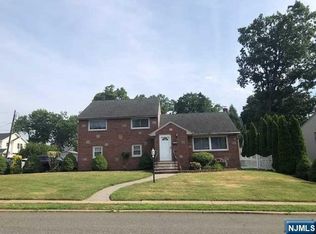 488 Henley Ave, New Milford, NJ 07646