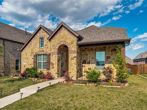 2nd image of 14086 Susana Ln