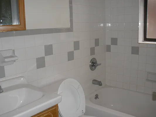 Rented by Elinor Taasa, LREB | media 11