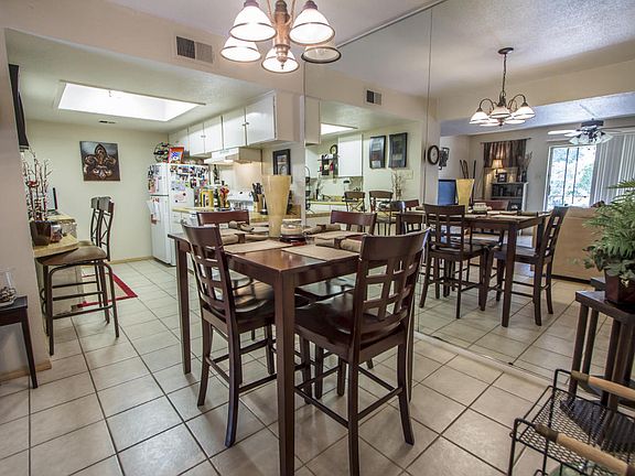 3rd image of 3121 Johnston St APT 221
