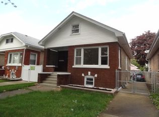 5012 W Barry Ave, Chicago, IL 60641