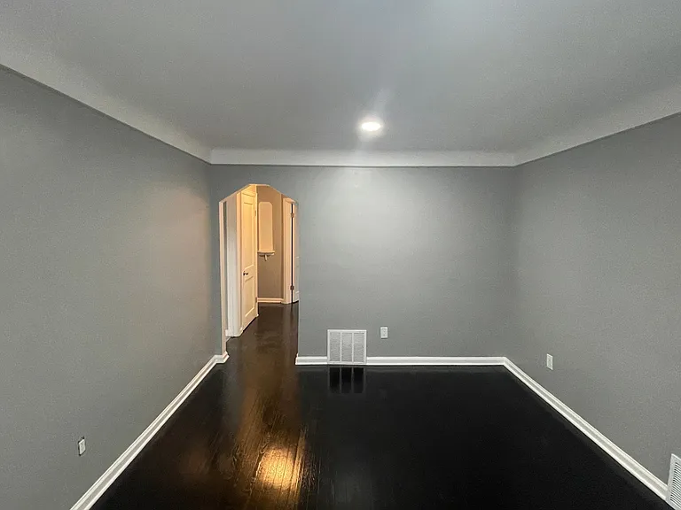 19374 Dean St — Photo 13