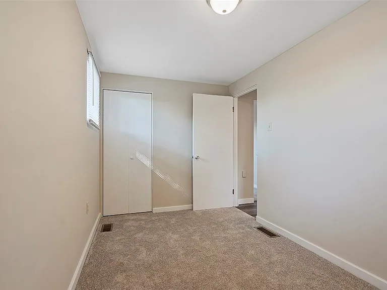 8966 Knoll St — Photo 12