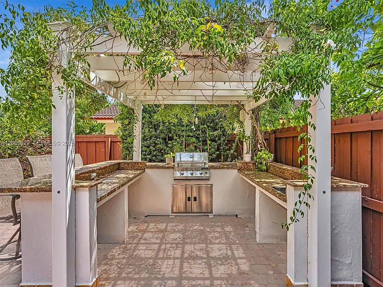 7457 SW 112th Pl — Photo 17