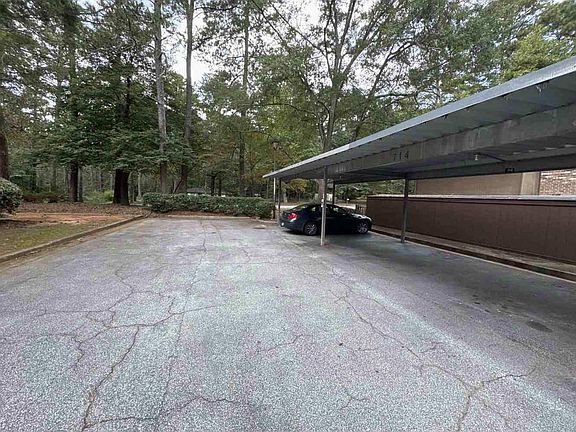 4th image of 714 Garden View Dr