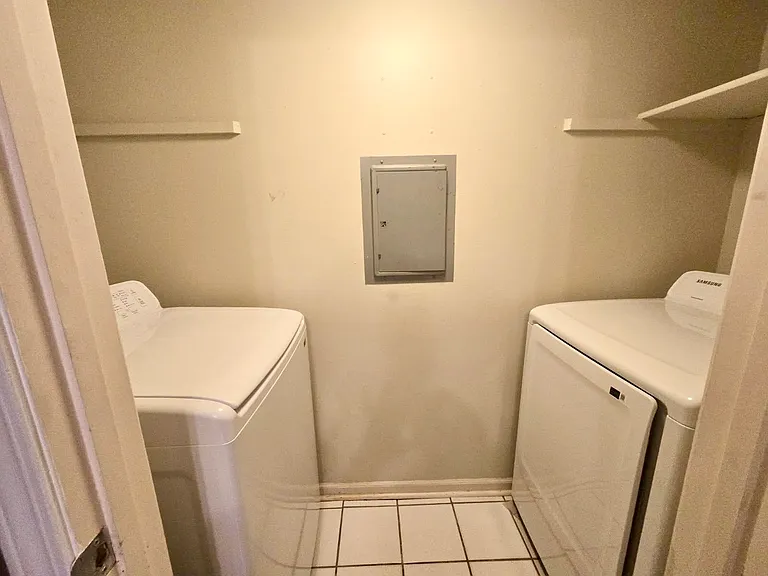 5135 S Oaks Dr — Photo 7