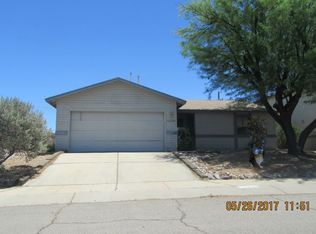 5700 N Ezybrook Rd, Tucson, AZ 85741