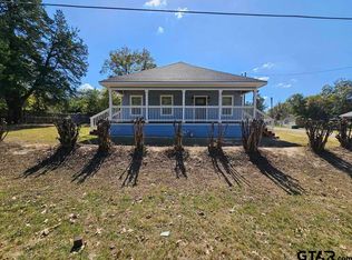 2415 N Jackson St, Palestine, TX 75803
