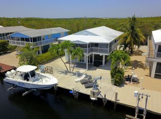 16 Mangrove Ln, Key Largo, FL 33037
