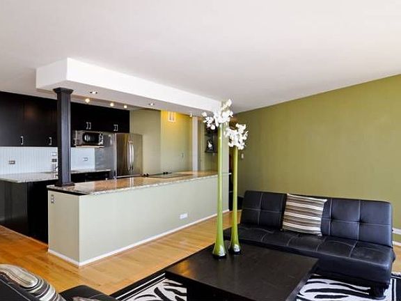 Kitchen/Living Area