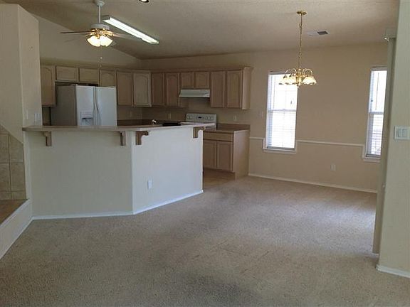 3rd image of 9920 Geneva Dr NW