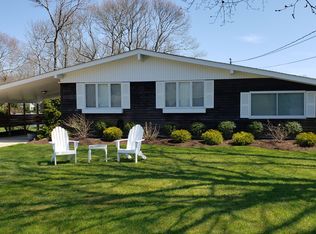 19 Middle Rd, East Quogue, NY 11946