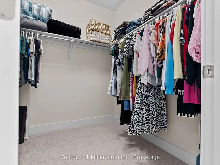 103 Laurens Ln — Photo 32