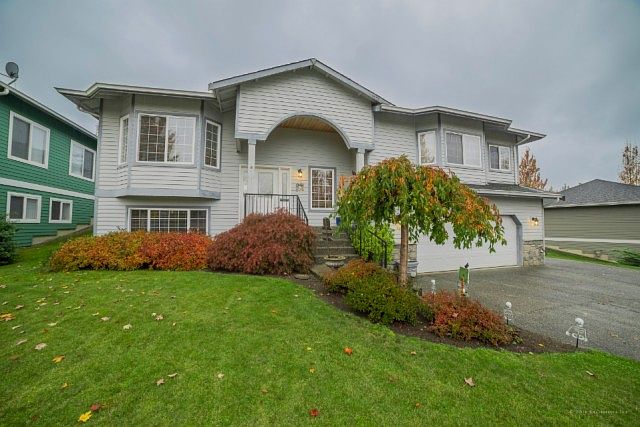 1st image of 7616 82nd Ave NE