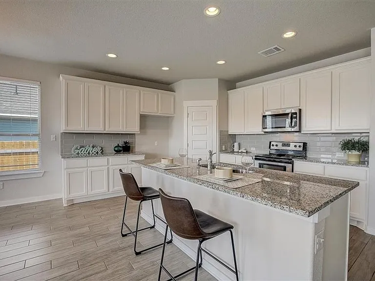 216 Trellis Blvd — Photo 4
