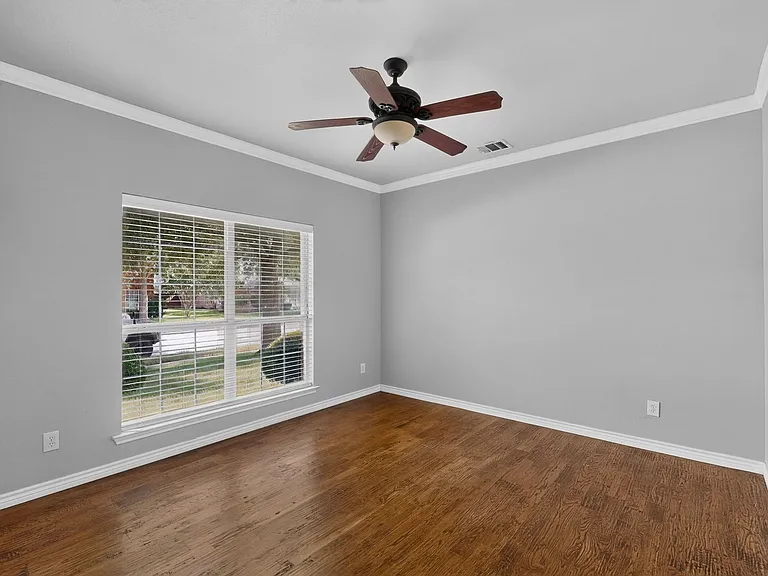 1236 Blue Brook Dr — Photo 7