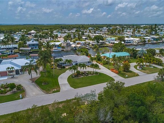 4th image of 2381 Sanibel Blvd