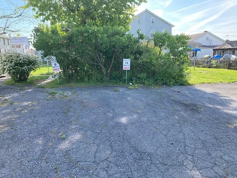 9 S Cherry St — Photo 13