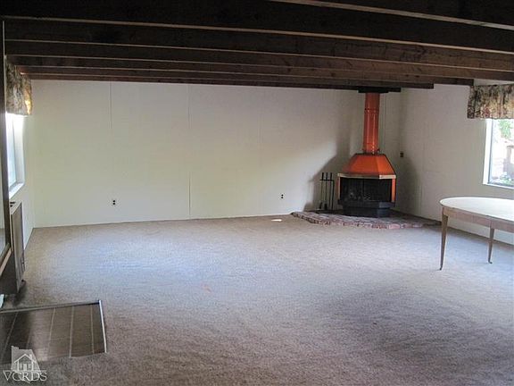 5th image of 217 Echo Ct