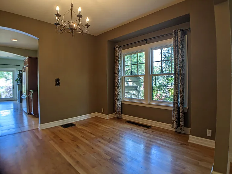 1827 N Skidmore St — Photo 10