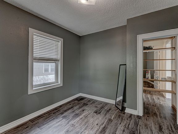 5th image of 820 4th St