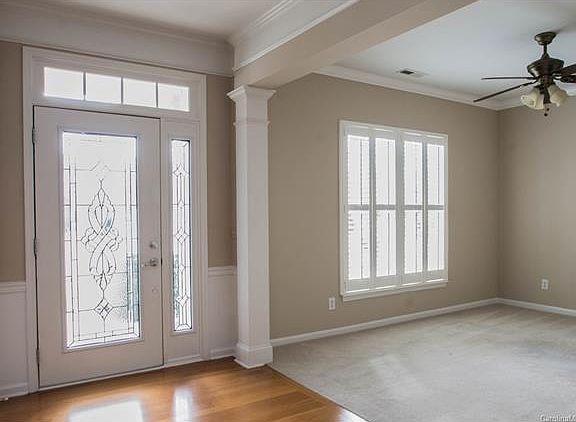 2nd image of 10426 Bethpage Dr