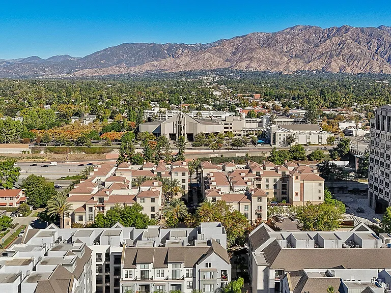 Aerial view of Pasadena Gateway Villas