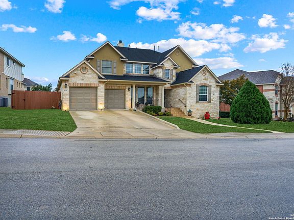 2nd image of 810 Synergy Hill