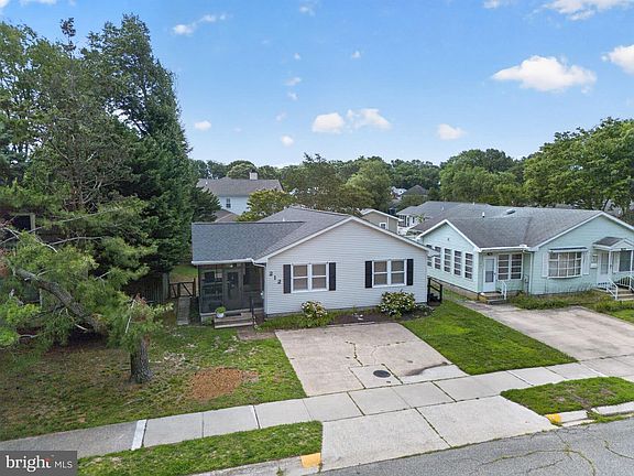 3rd image of 212 State Rd