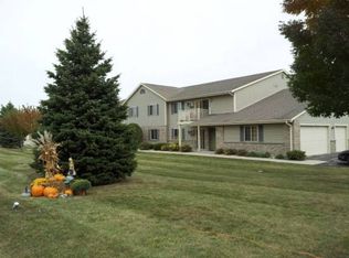 50 S Mountin Dr APT 4, Mayville, WI 53050